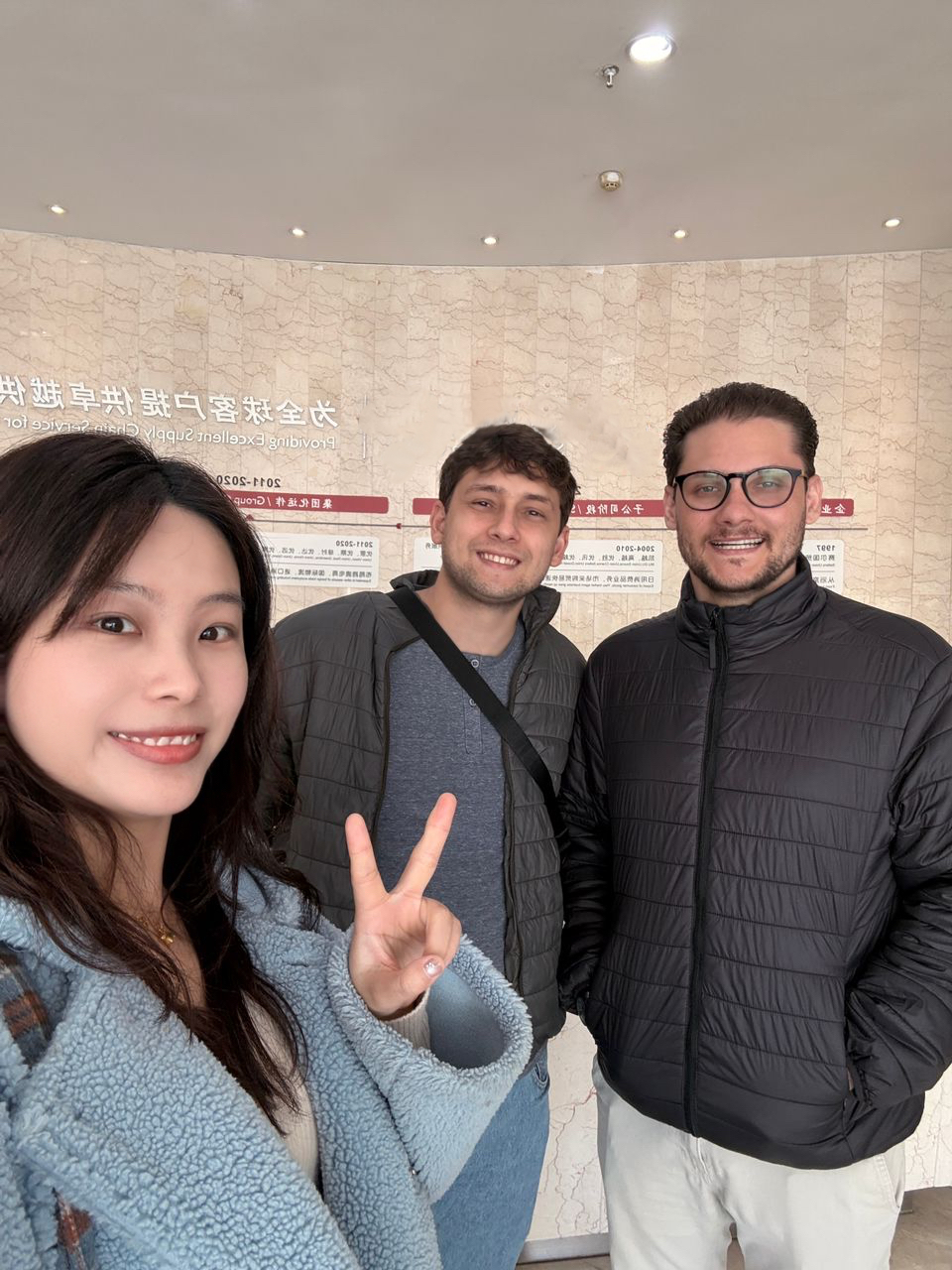 Lucky Orange meeting a client during sourcing work